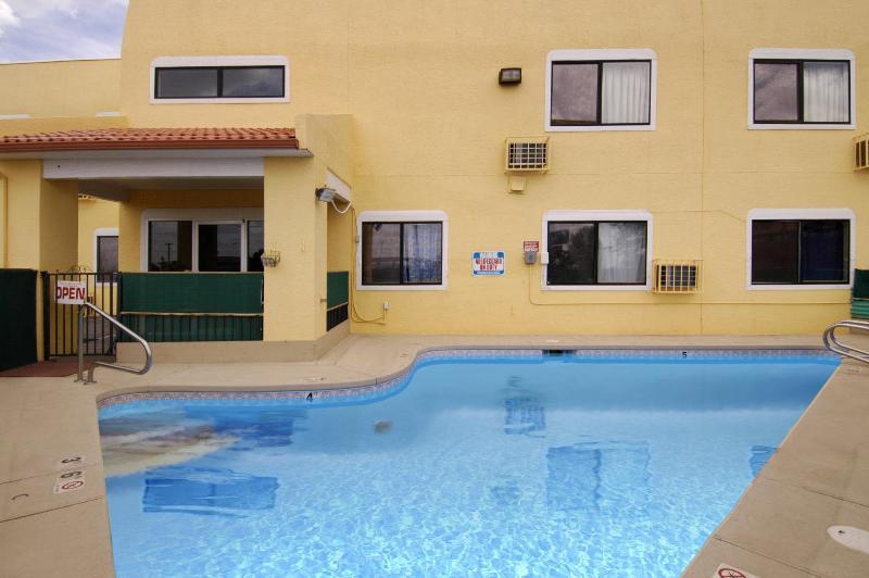 Red Roof Inn サンタフェ エクステリア 写真